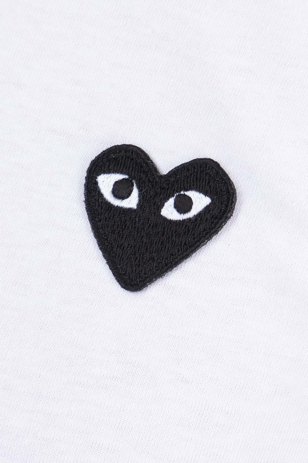 Comme Des Garcons Play - Unisex Black Heart T-Shirt - White