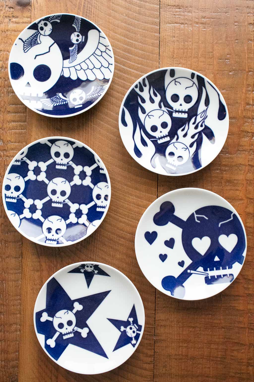 Kihara Porcelain Rock Small Plate - Pirates