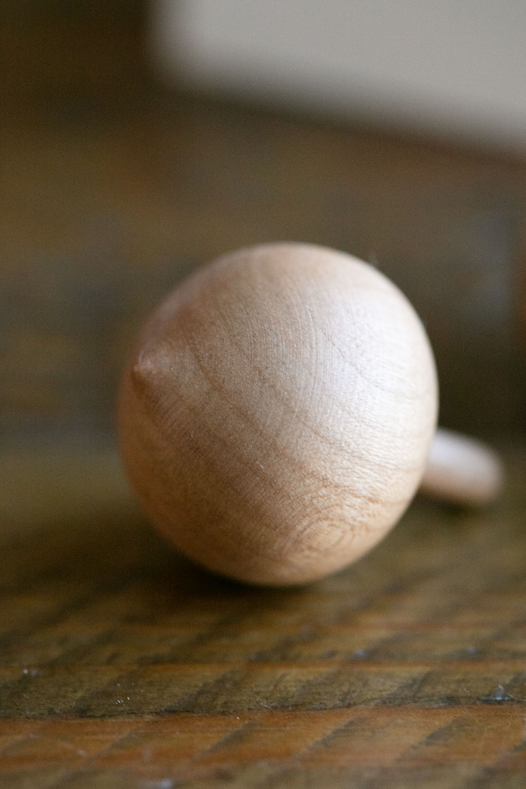 Kumamoto Wood Works Acorn Spinning Top Set