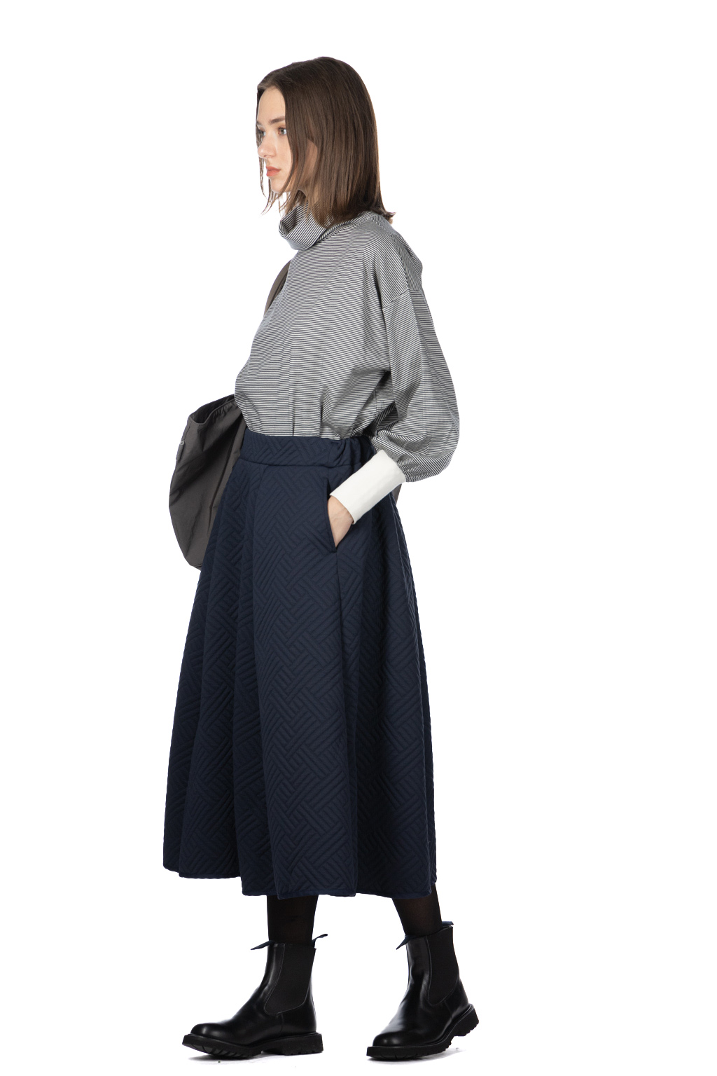 NARU  - Quilt Jaquard Flare Skirt  - Navy