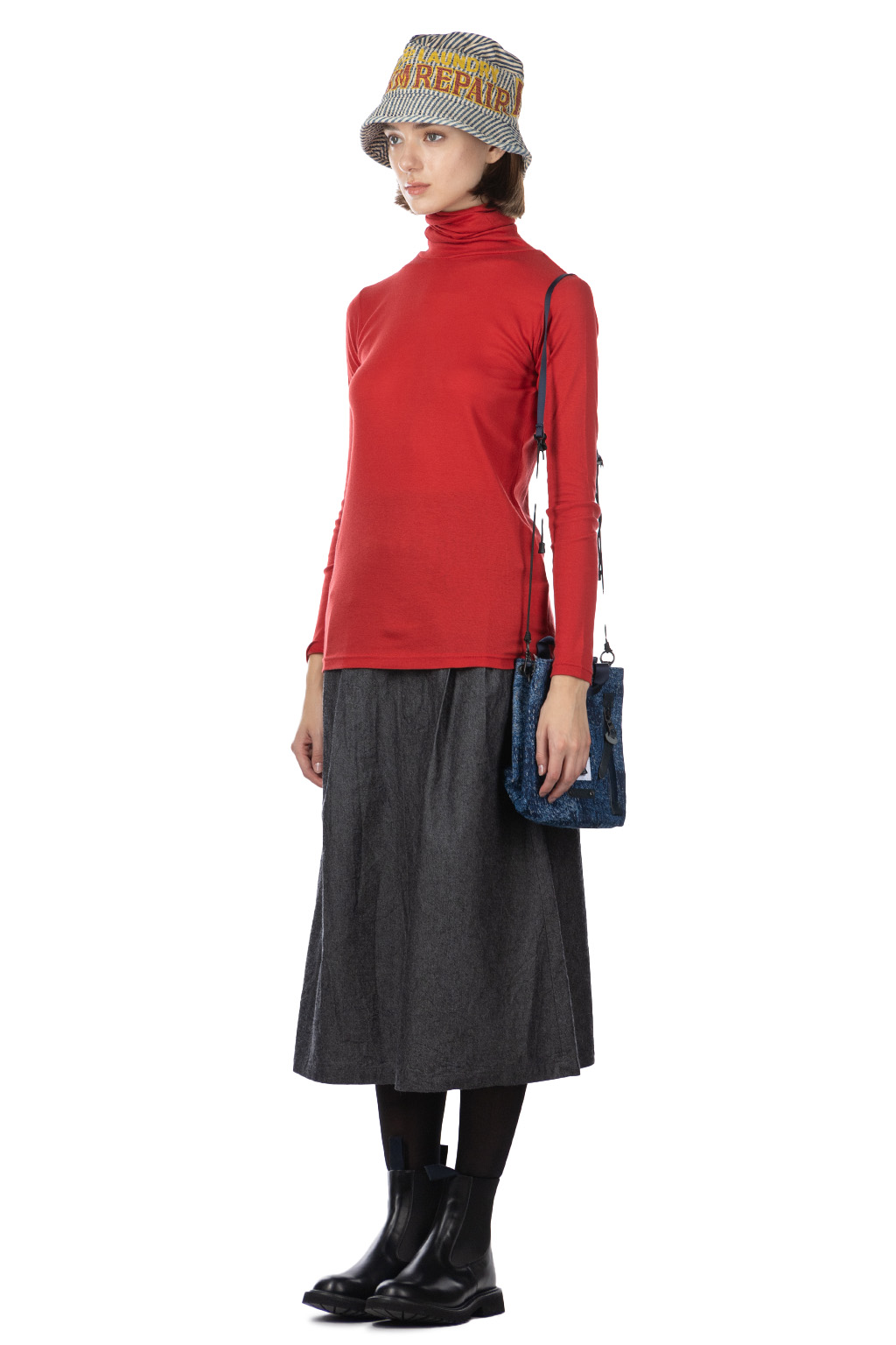 NARU  - Soft Milling Twisted Turtleneck - Red