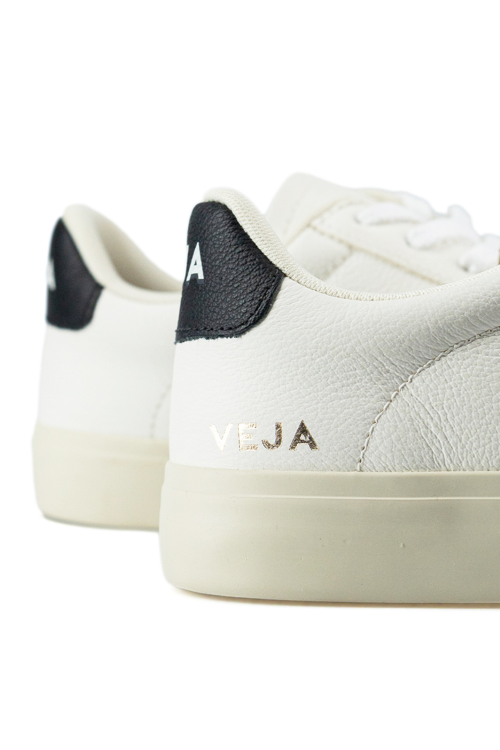 VEJA Campo Chromefree Leather - Extra White x Black