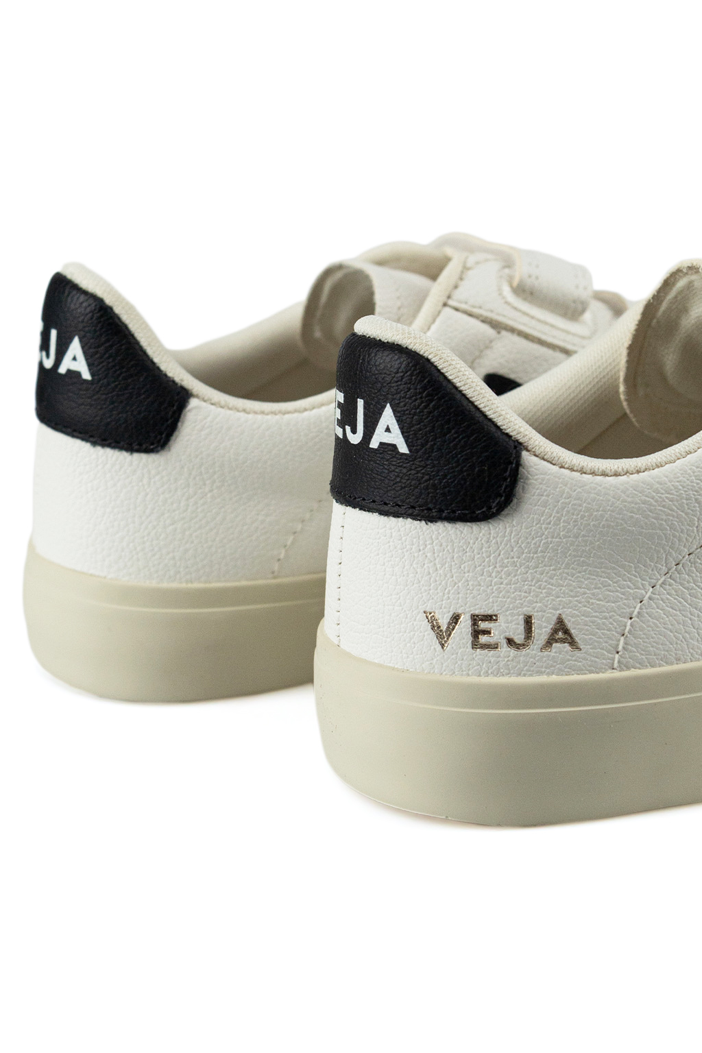 VEJA Recife Chromefree Leather - Extra White x Black