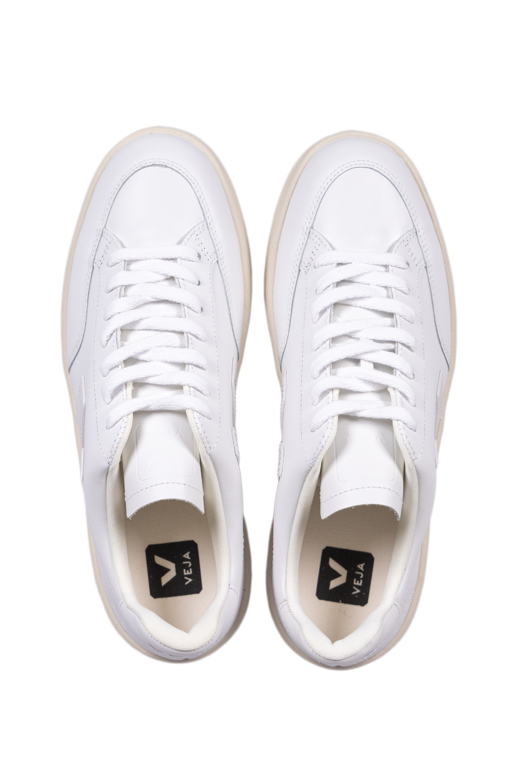 VEJA - V-12 Leather - Extra White